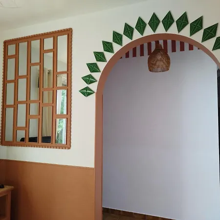 House With Garden, Parking, Quick Nantes Access Semesterbostad *